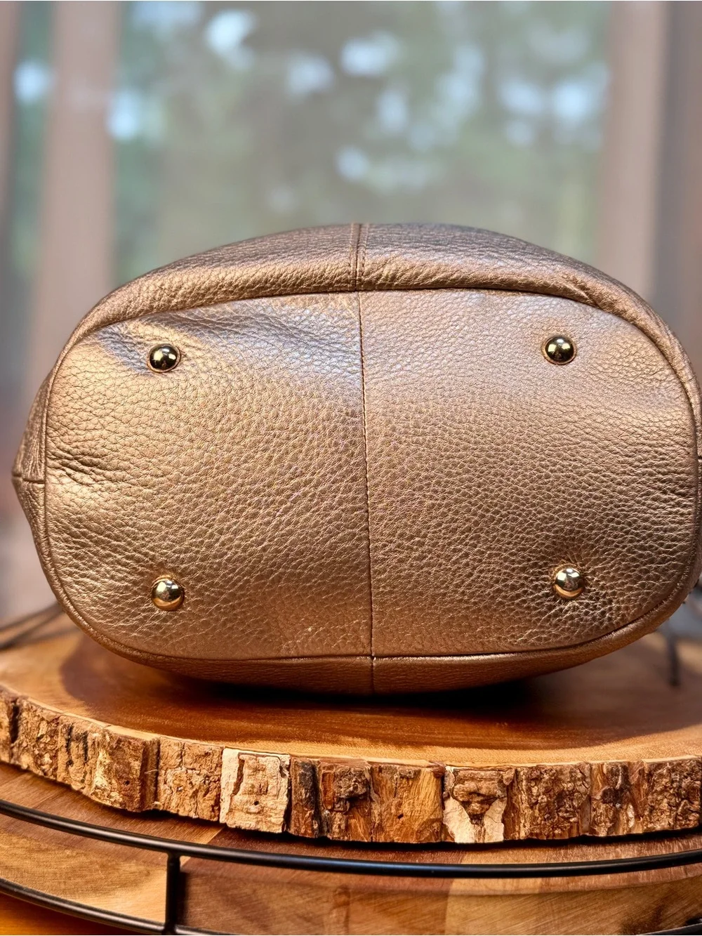 b. makowsky Metallic Gold Pebbled Leather Hobo Shoulder Bag EUC
